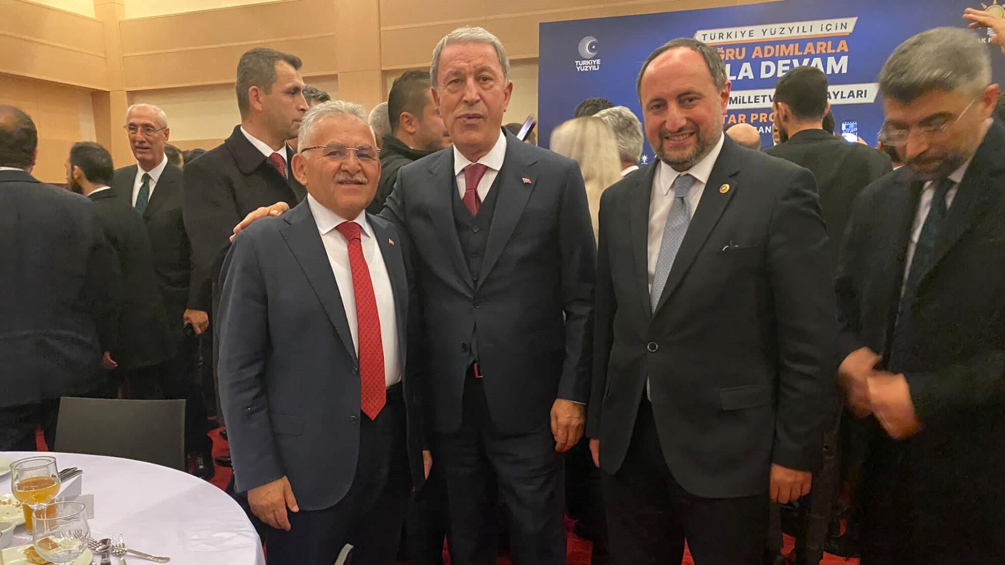 baskan-buyukkilic-ve-hulusi-akar