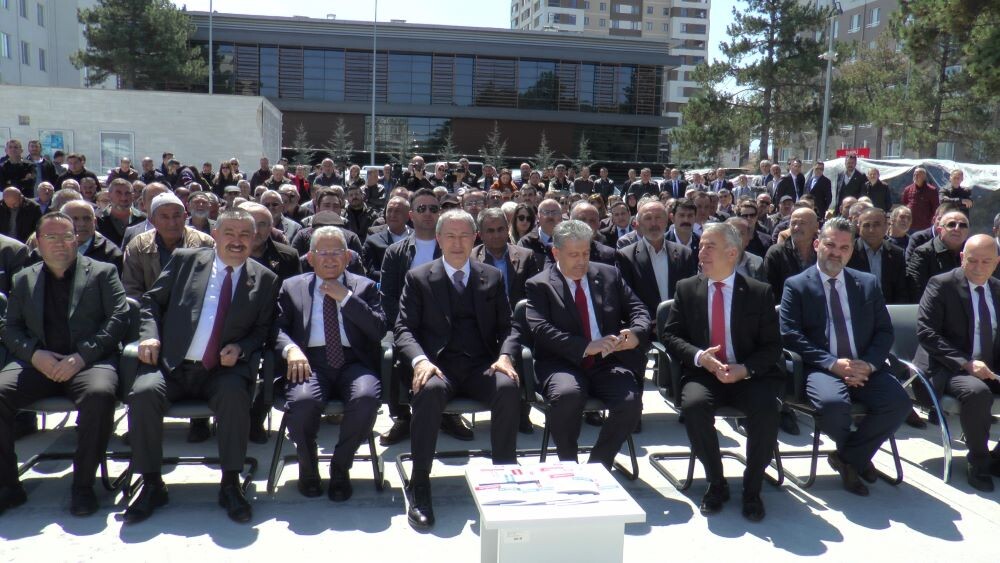 milli-savunma-bakani-hulusi-akar-ve-baskan-buyukkilic