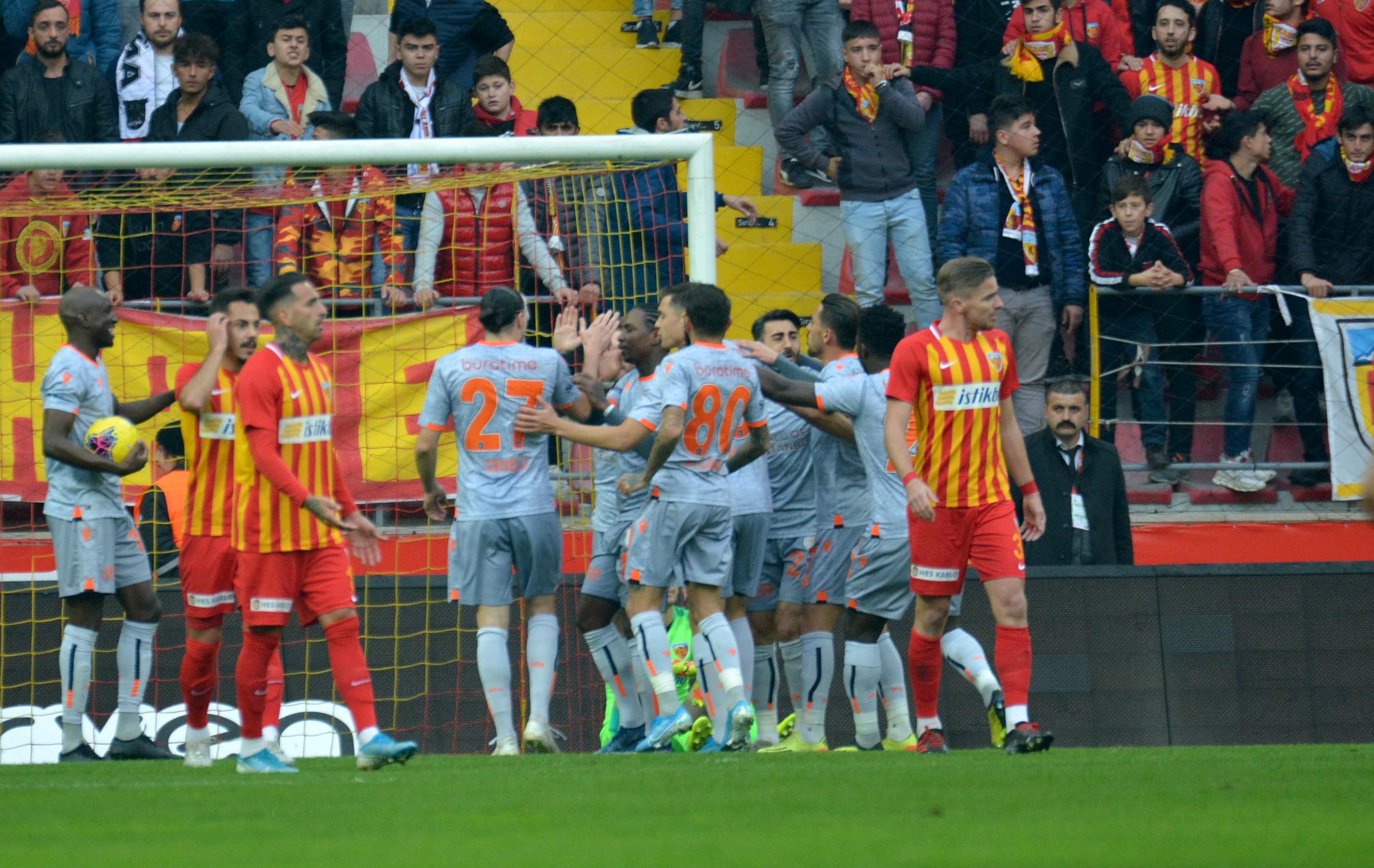 istikbal mobilya kayserispor medipol basaksehir fotograflar 6974 dhaphoto8