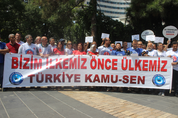 Memurlardan düdüklü zam protestosu2