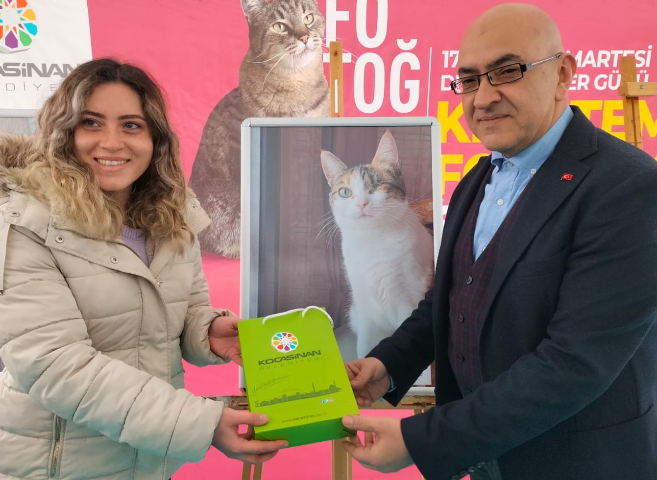 Kocasi̇nan Kedi̇ Yarişmasi (1)