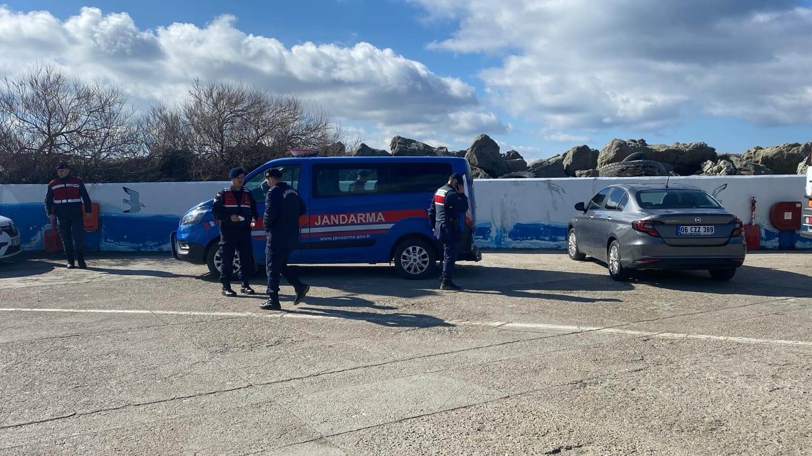 Çanakkale Açıklarında Bot Alabora Oldu (1)