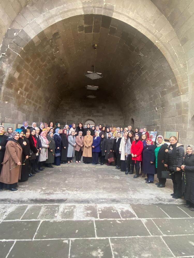 Kadınlar Kayseri Etkinik