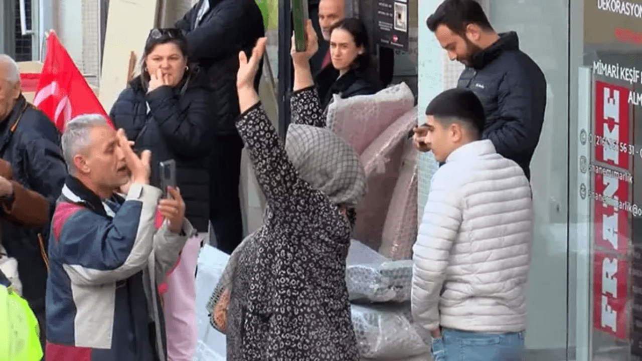 İmamoğlu'na Kur'an-ı Kerim'li Protestoda Şok Gelişme