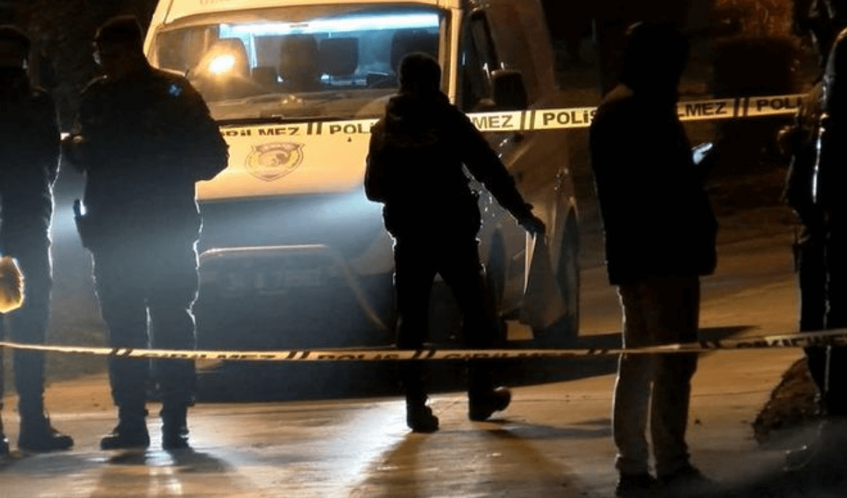 Lacivert Kırmızı Son Dakika Hareketli Instagram Gönderisi (19) (1)