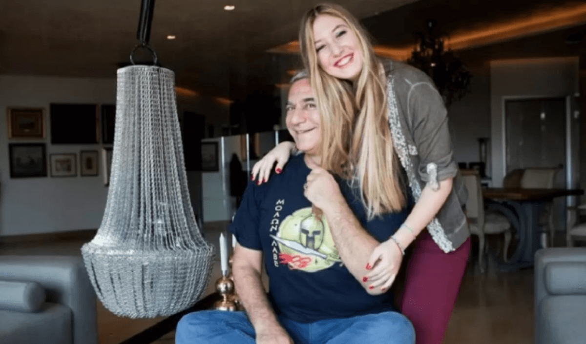 Lacivert Kırmızı Son Dakika Hareketli Instagram Gönderisi 2024 03 20T131010.950 (1)