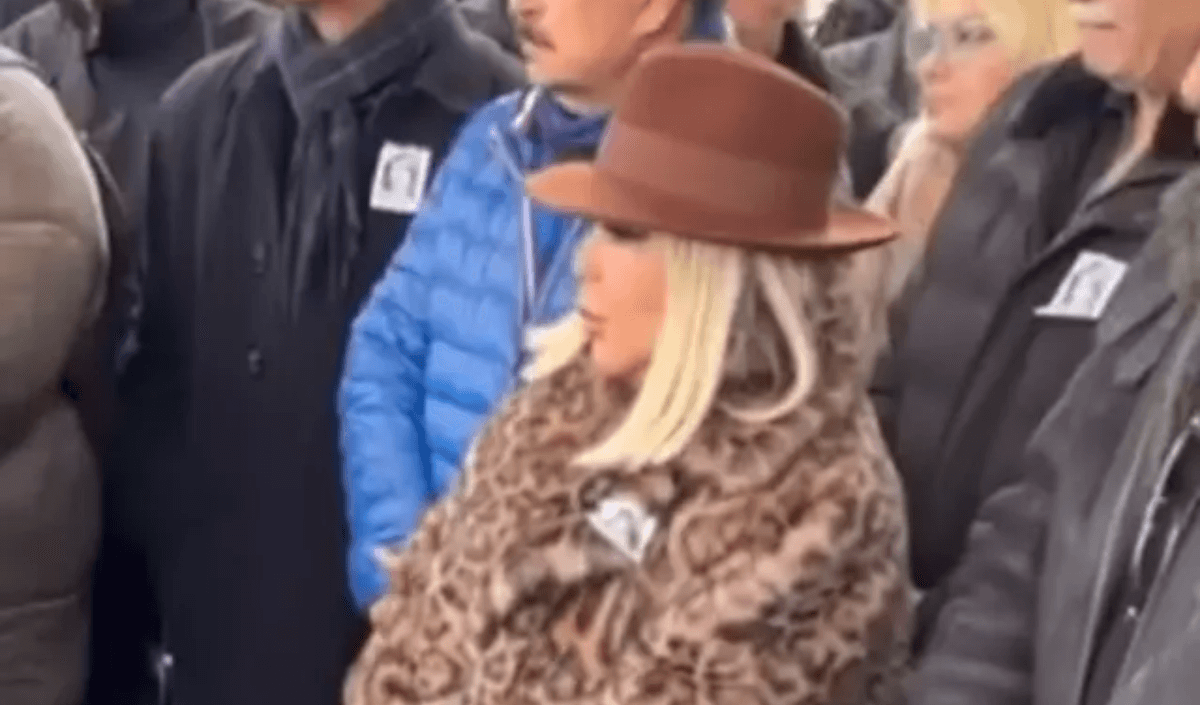 Lacivert Kırmızı Son Dakika Hareketli Instagram Gönderisi 2024 03 23T115354.277 (1)