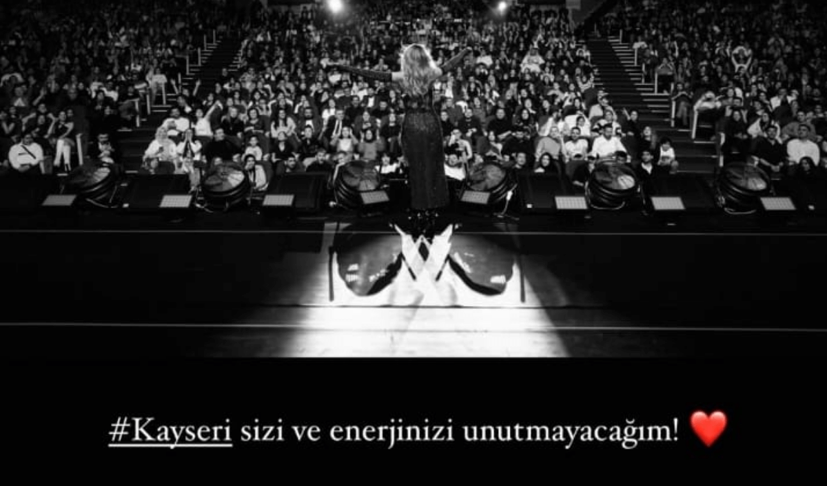 Lacivert Kırmızı Son Dakika Hareketli Instagram Gönderisi (33) (1)