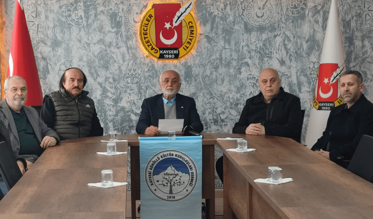 Lacivert Kırmızı Son Dakika Hareketli Instagram Gönderisi (42) (1)