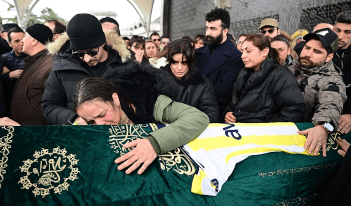 Lacivert Kırmızı Son Dakika Hareketli Instagram Gönderisi (46) (2)