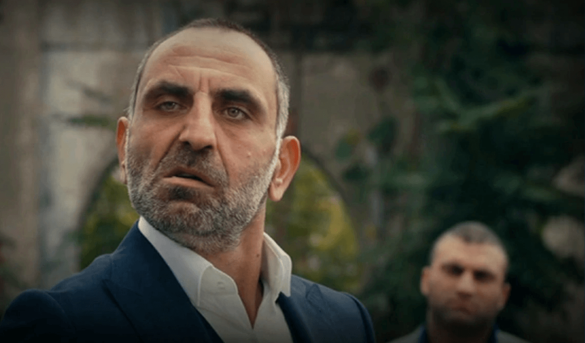 Lacivert Kırmızı Son Dakika Hareketli Instagram Gönderisi (48) (1)