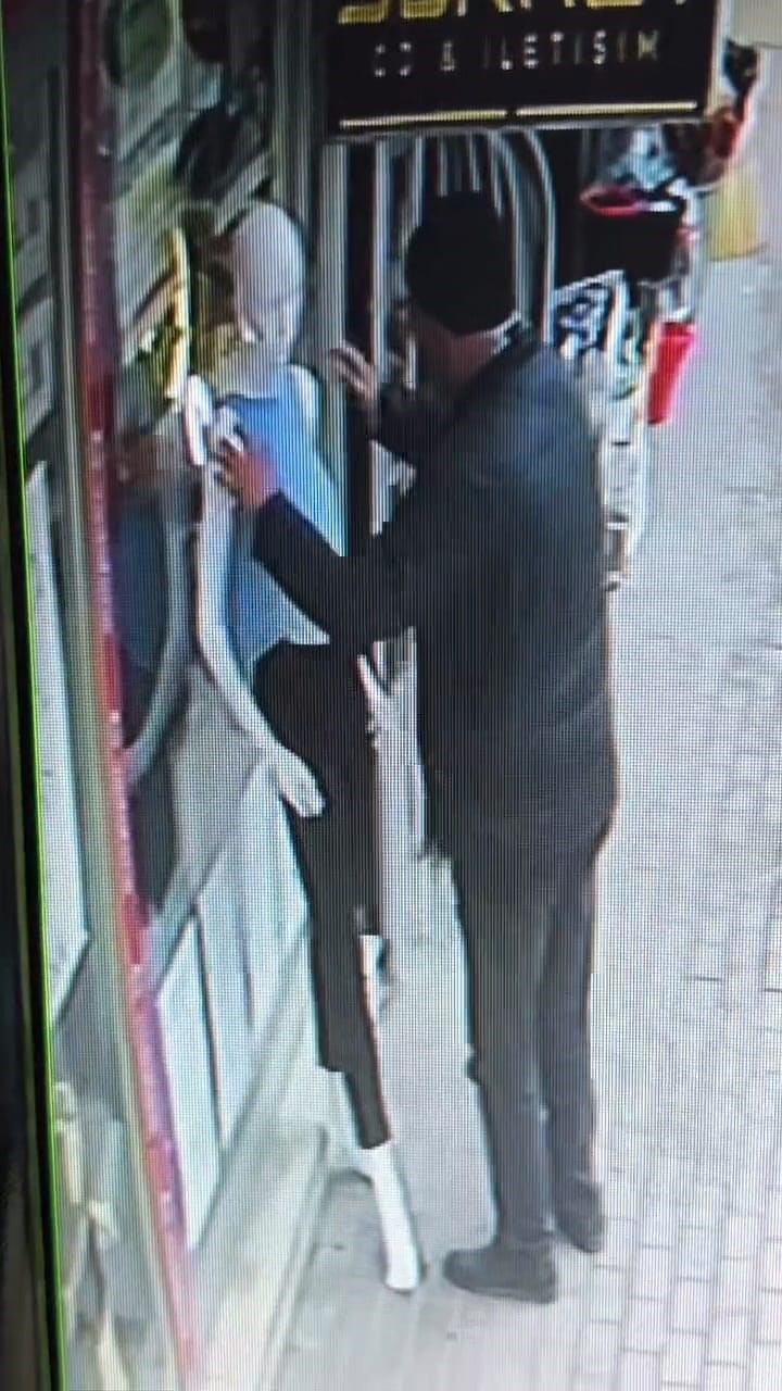 Mankeni Kaçırdı (3)