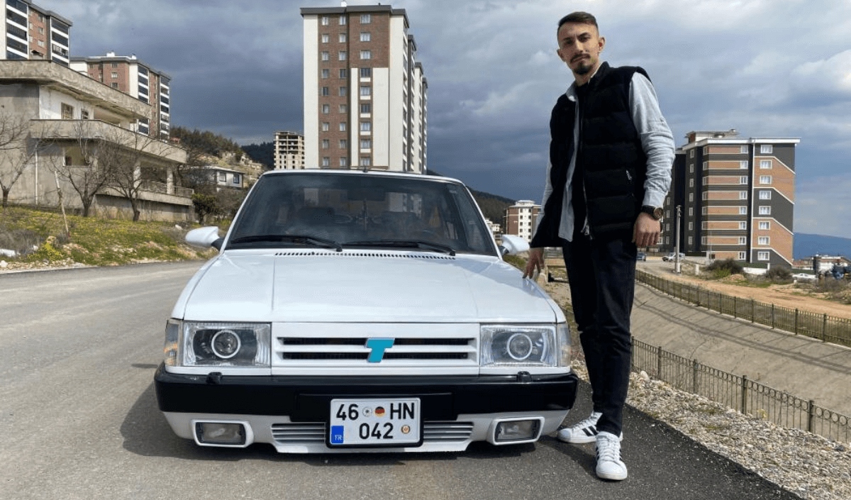 Böyle Otomobil Aşkı Yok: Dışı Tofaş, İçi BMW
