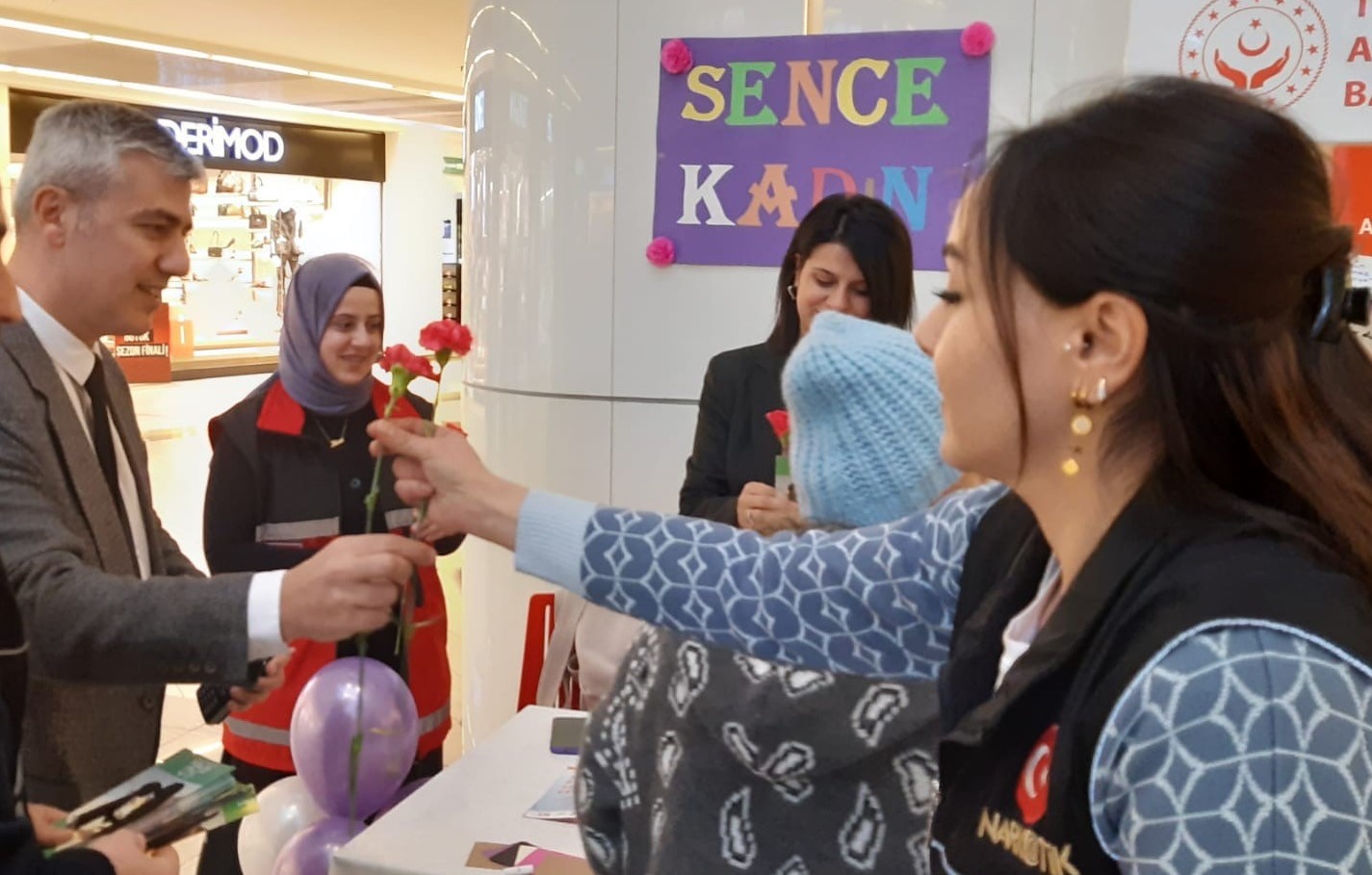 Narkotik Kandınlar Günü (3)