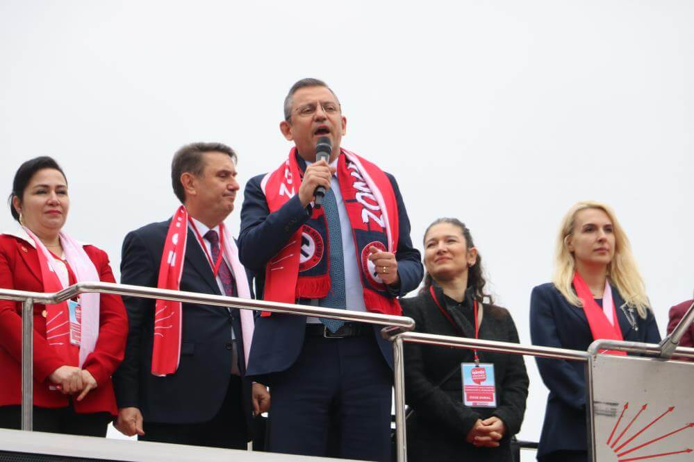 Özgür Özelllll