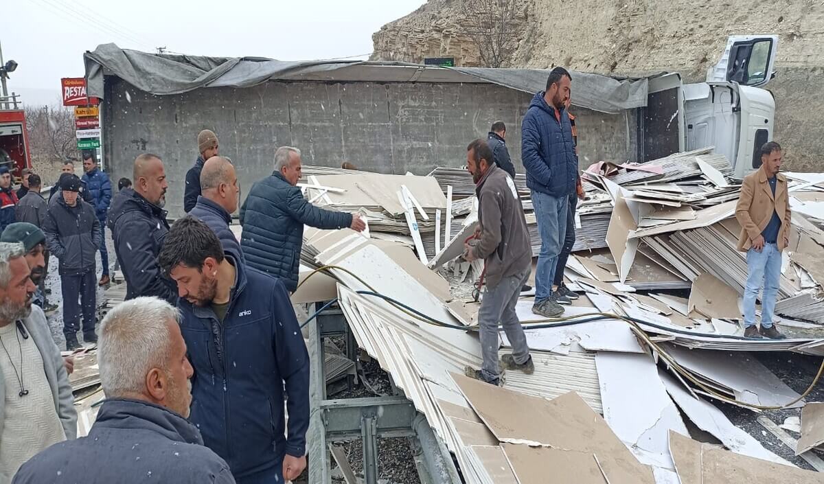 Sivas Kayseri Yolu Kaza (2)