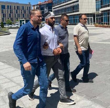Taksi̇ci̇ Ci̇nayeti̇ Baba Oğul Kati̇l Zanlisi (1)
