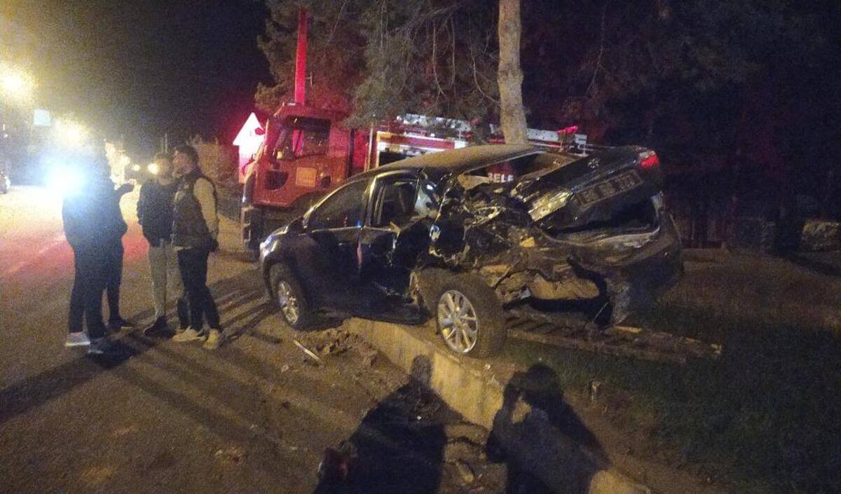 Alkollü Sürücü Kaza Makam Aracına 4 (1)