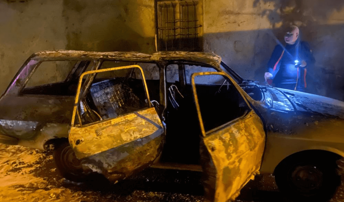 Arkadaşlarına Pusu Kuran Zanlının Otomobili Kundaklandı