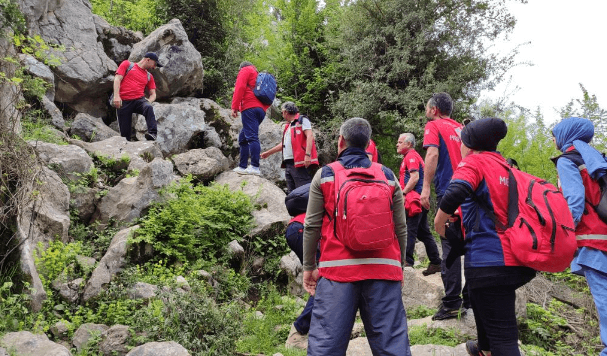 Öğretmenlerden Doğada Arama Kurtarma Tatbikatı!