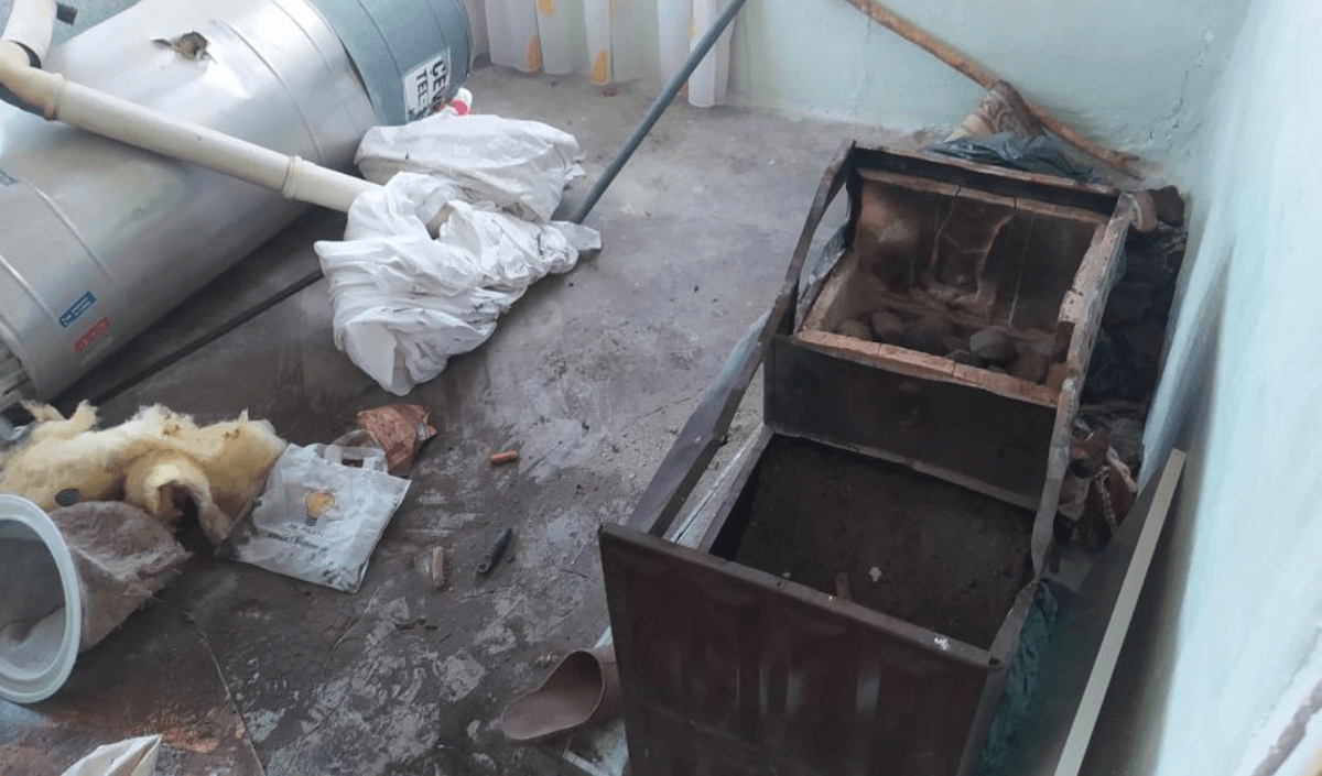 Koyu Mavi Kırmızı Beyaz Jenerik Haber Genel Haber Logo 2024 04 22T105949.530 (1)