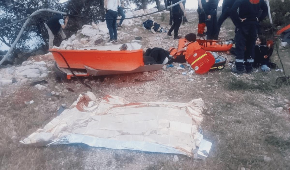 Antalya'da Teleferik Faciası! 1 Ölü, 2’si Çocuk 7 Yaralı!