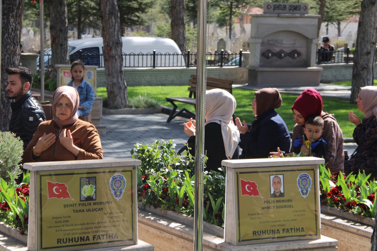 Polis Haftası Şehitlik Ziyareti (7)