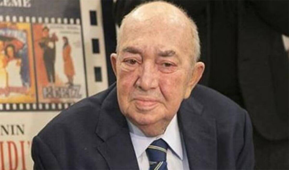 Usta Yönetmen Hayatını Kaybetti!