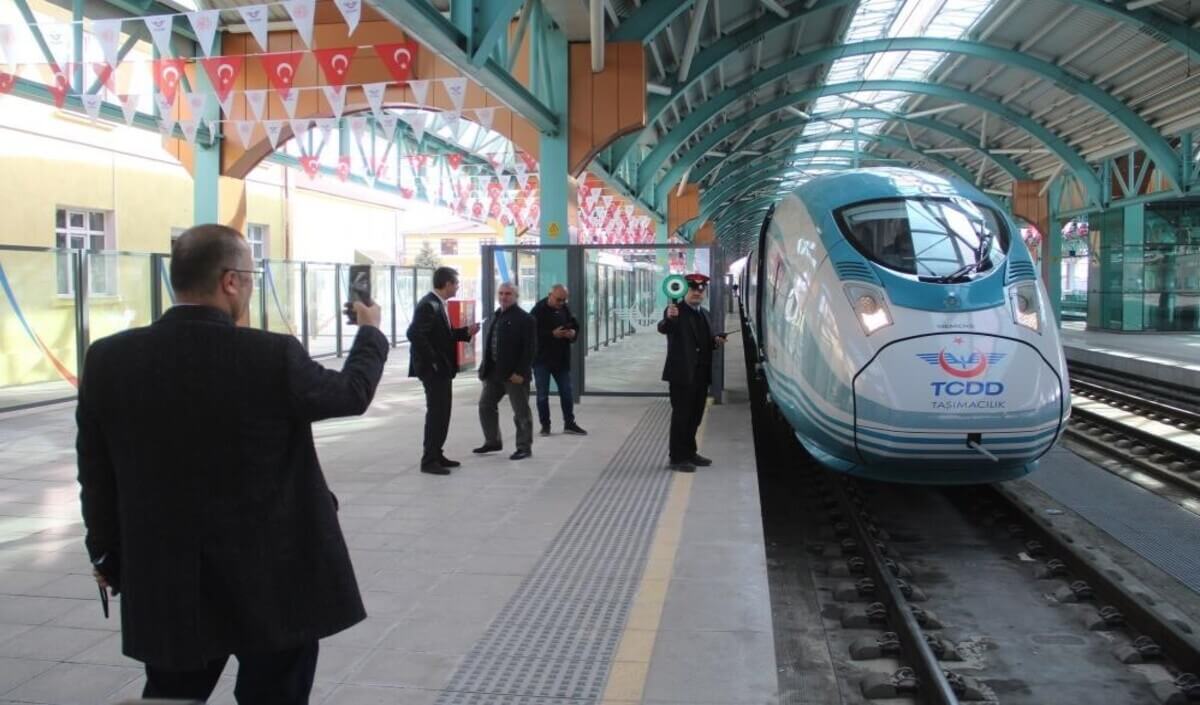 Sivas-İstanbul Yüksek Hızlı Tren Seferleri Ne Zaman Başlayacak?