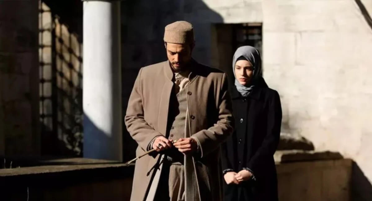 Kızıl Goncalar'ın Cüneyd'i Hakkında Şaşırtan İddia! Ekibe zorla Girmiş!
