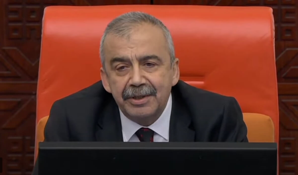 Sırrı Süreyya Önder TBMM ‘Ak Parti’nin Yargılanmasının Ön İddianamesidir’ (2) (1)