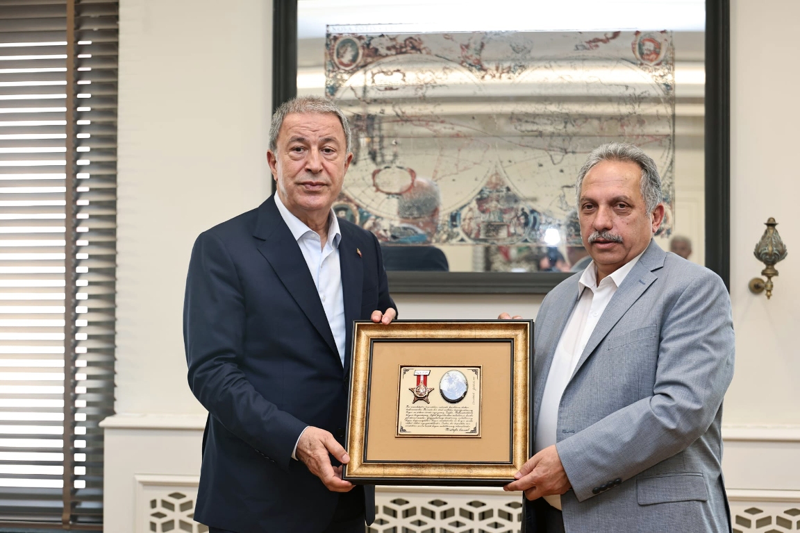 Akar Talas