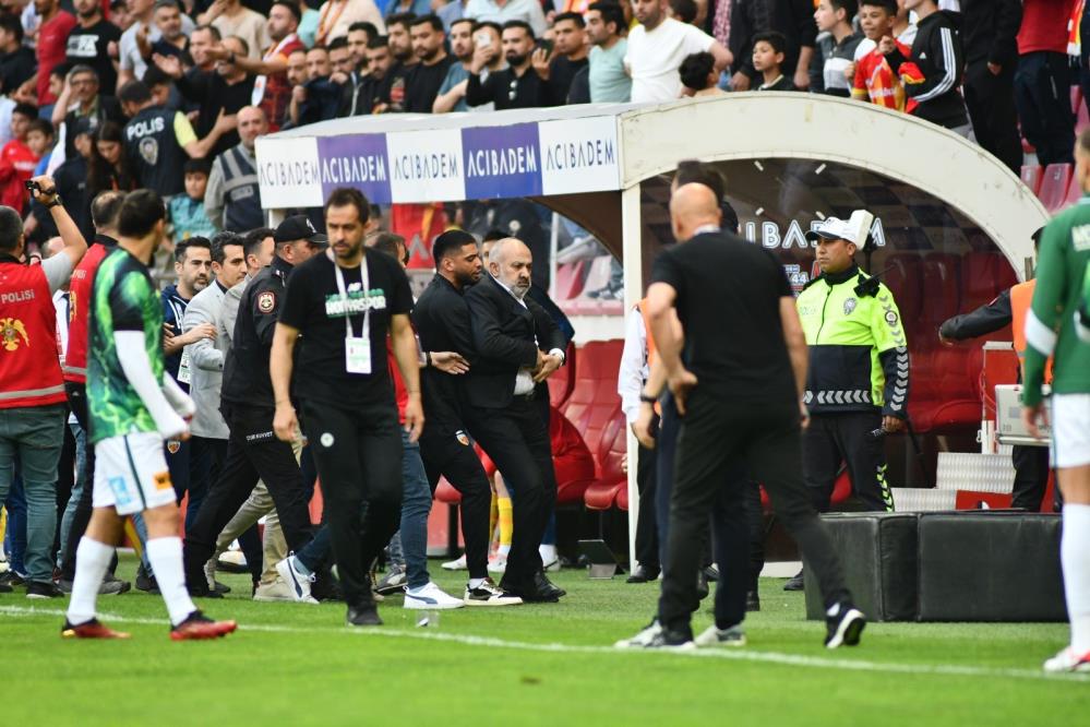 Ali Camlı Cılgına Dondu