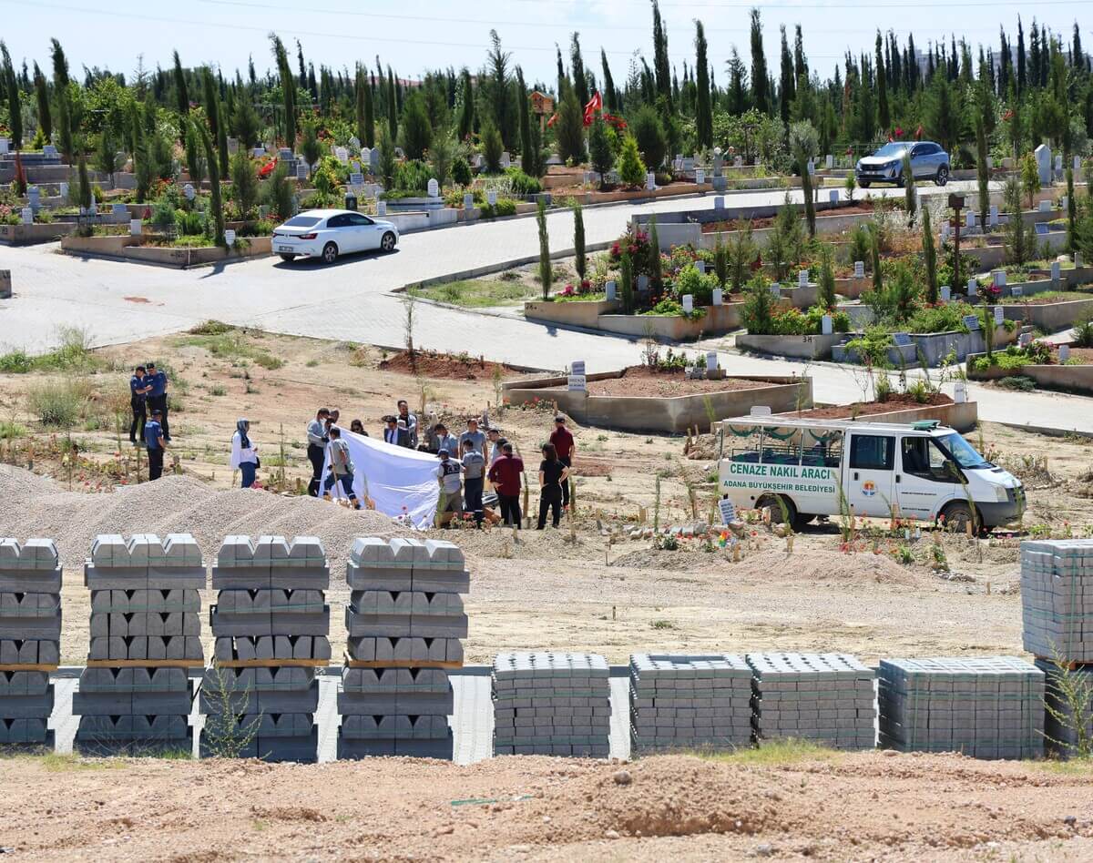 Mezarı Açılan Ünlü Fenomene Yeniden Otopsi Yapılacak!-1