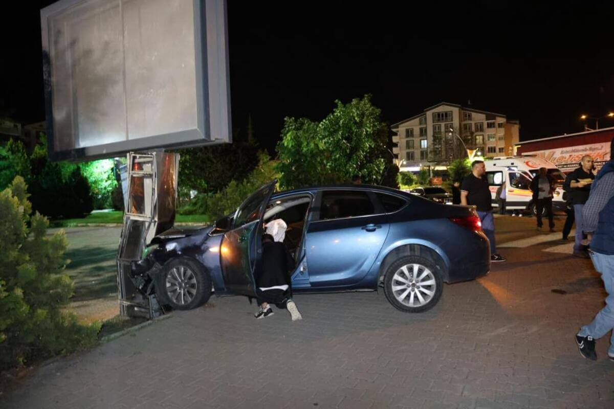 Zincirleme Kazaya Neden Oldu: İlginç Bir Teklifte Bulundu!-1
