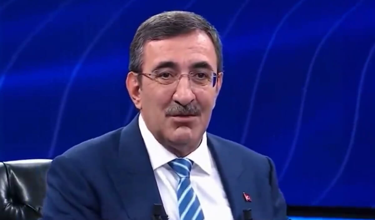Cumhurbaşkanı Yardımcısı Cevdet Yılmaz (1) Kamuda Çift Maaş Açıklaması