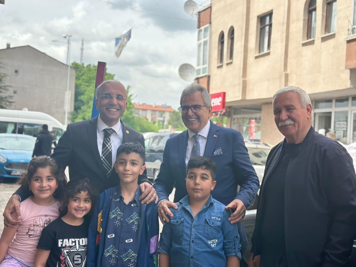 Deniz Yağan’a O İsimlerden Sürpriz Destek! Pınarbaşı’na Geldiler 2