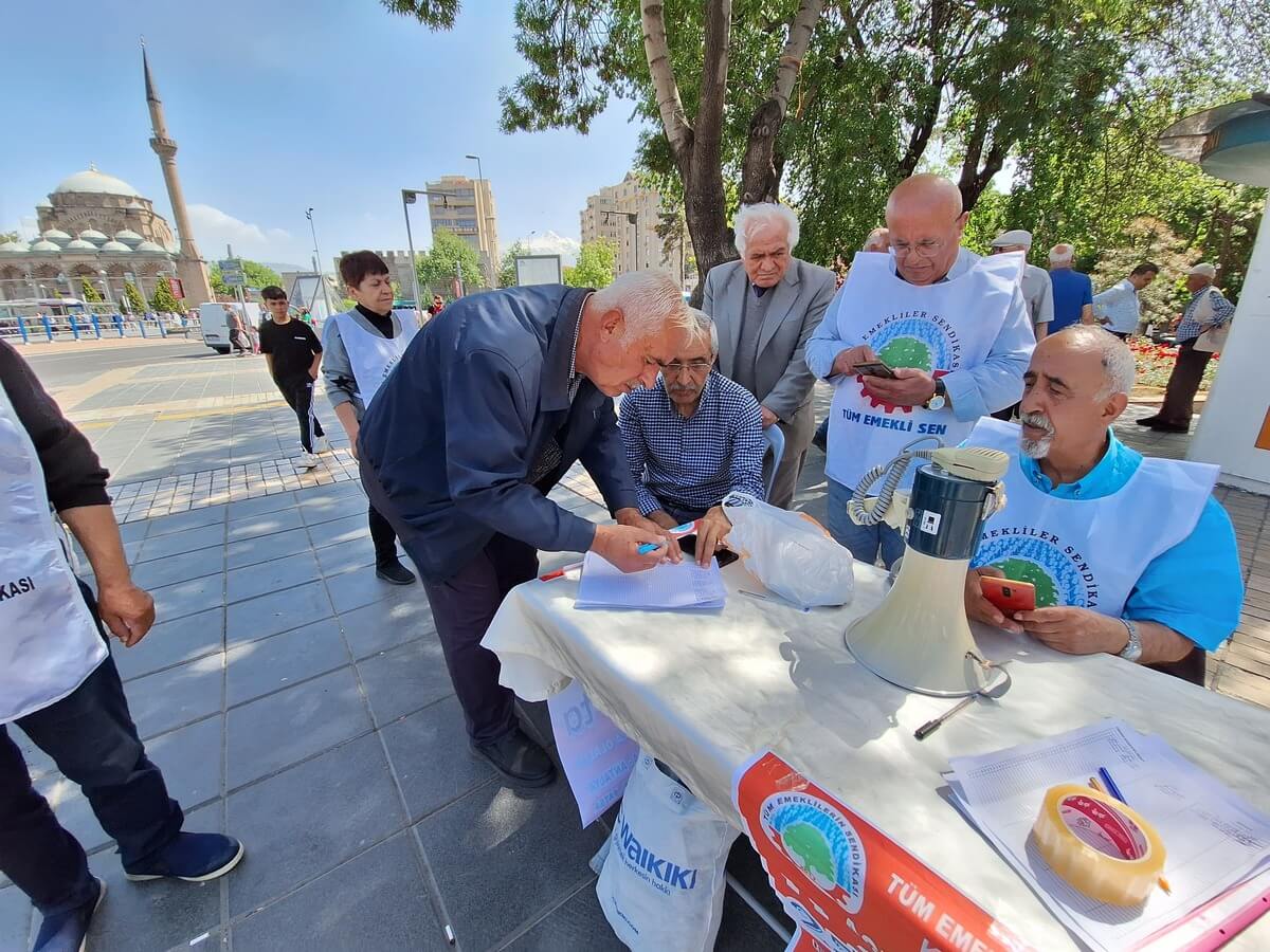 Emekliler İsyan Ateşini Yaktı! 100 Binler Ankara Tandoğan'da Buluşacak!