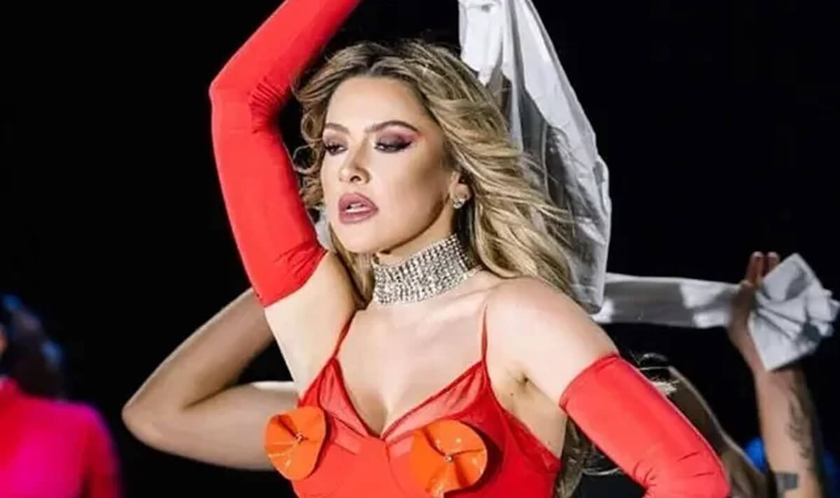 Ünlü Şarkıcı Oyunculuğa Soyundu! O Dizide Rol Alacak!-4