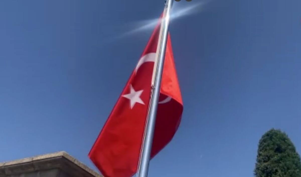 Kayseri Bayraklar Yarıya Indirildi (1) (1)