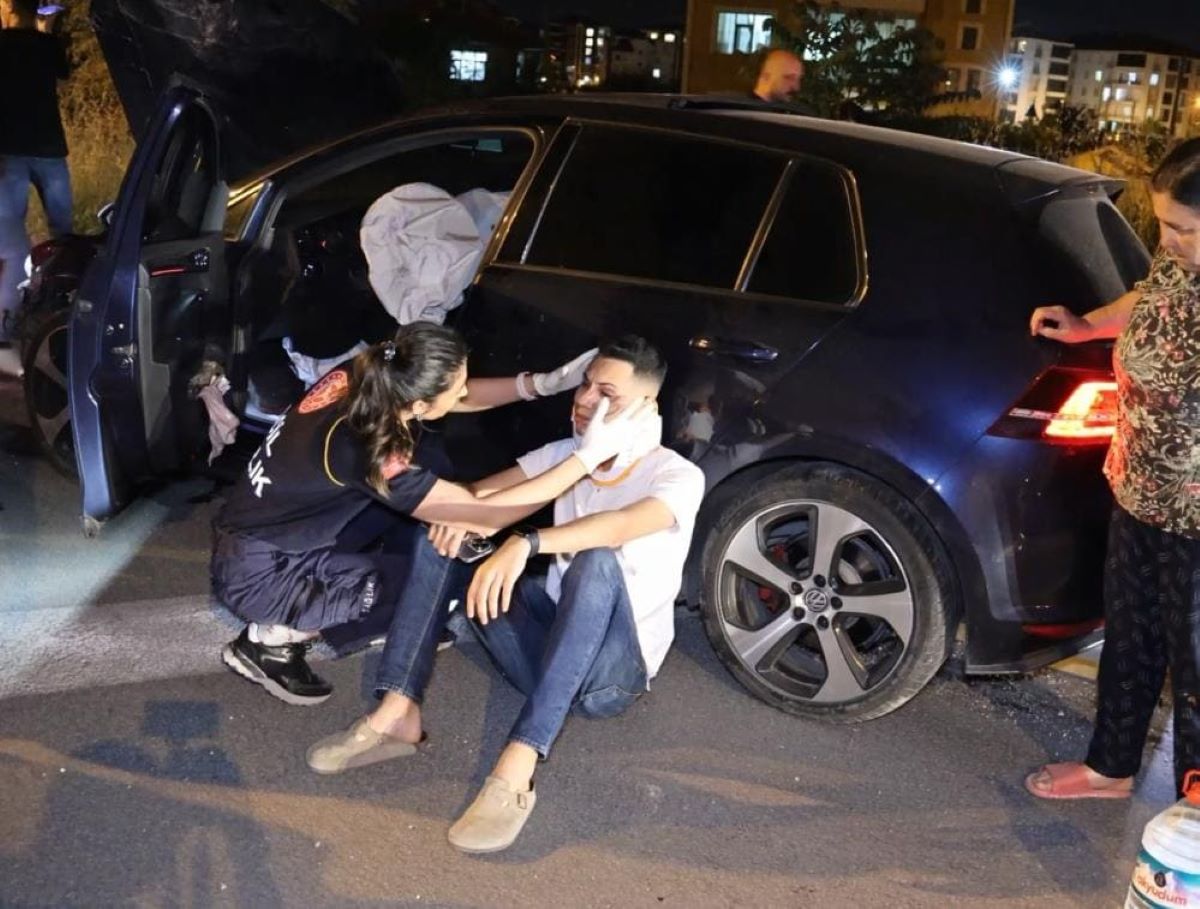 Kazada Yaralandı, Acısını Unutup Basın Mensuplarına Bağırdı! 2