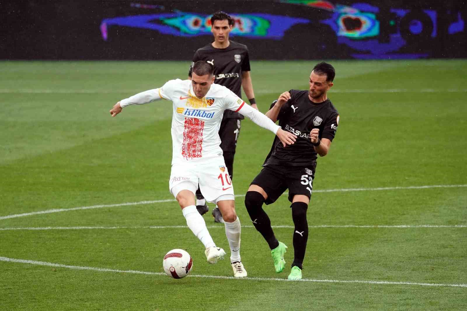 Mehdi Bourabii̇ii̇ii