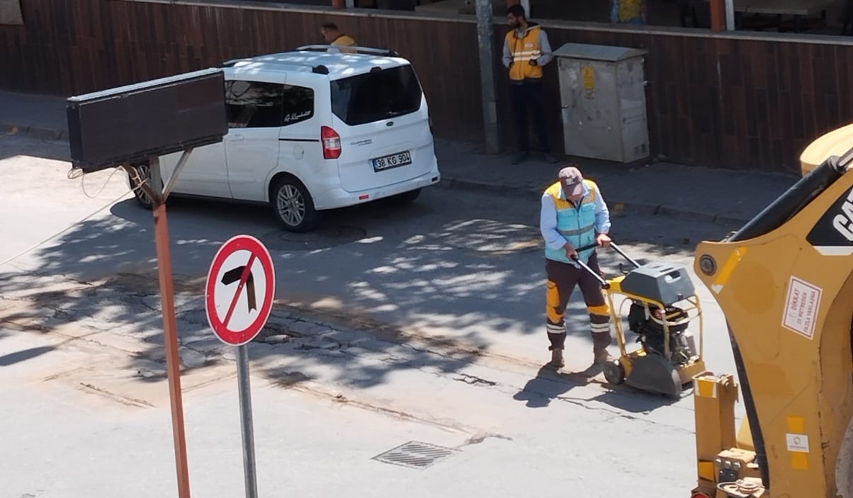 Yollar Yamalı Bohca Gibi7