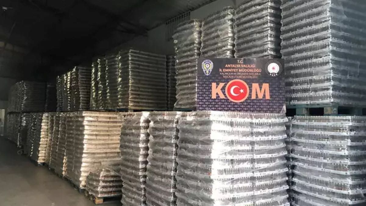 1 Emniyetten Cumhuriyet Tarihinin En Büyük Operasyonu! Tam 3 Milyon 550 Bin…
