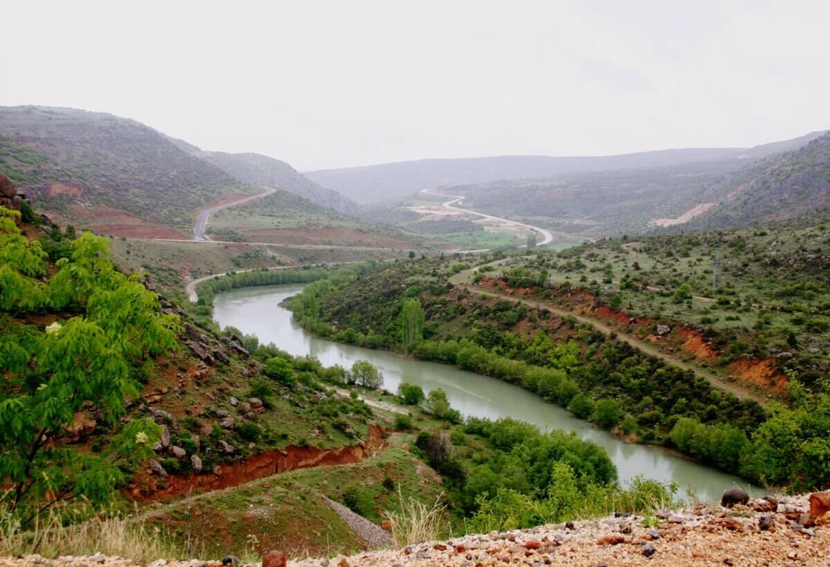 Kayseri'de Oraya Giden Kendini Kaybediyor!-2