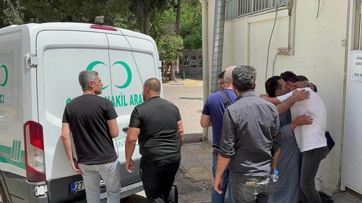 Saç Ektirme İşlemi Sonu Oldu: Gittiği Hastaneden Cenazesi Çıktı!-1