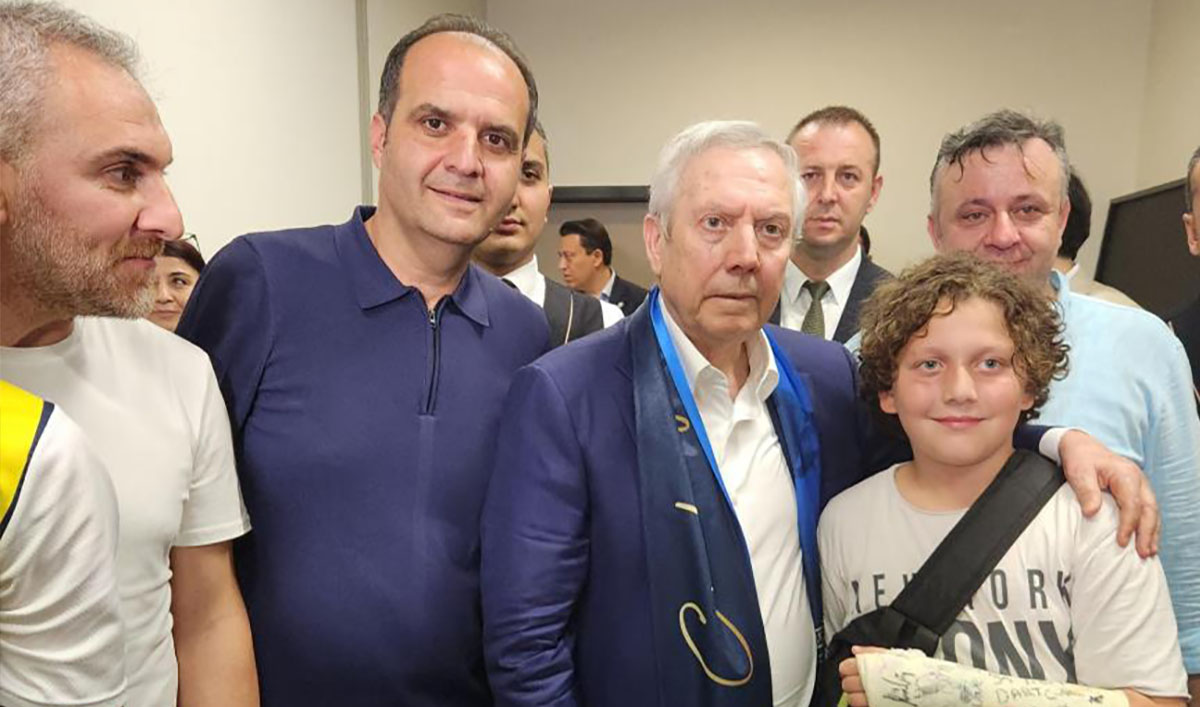 Aziz Yıldırım55
