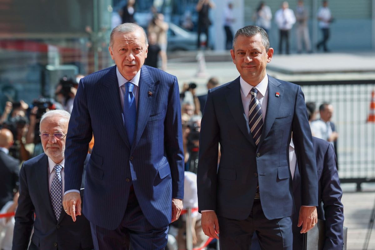 Cumhurbaşkanı Erdoğan Ve Özgür Özel Görüşmesinde Kayseri Detayı! 3
