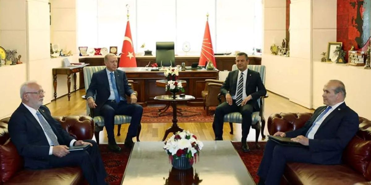 Cumhurbaşkanı Erdoğan Ve Özgür Özel Görüşmesinde Kayseri Detayı! 4