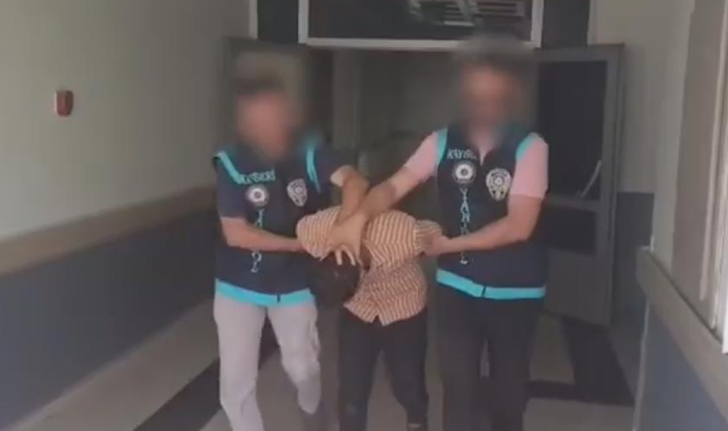 Dolandırıcı